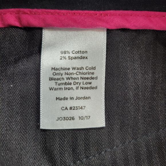 Talbots Womens Shorts 12 Black 10" Inseam Perfect Stretch‎ Flat Front Bermuda - Picture 12 of 13